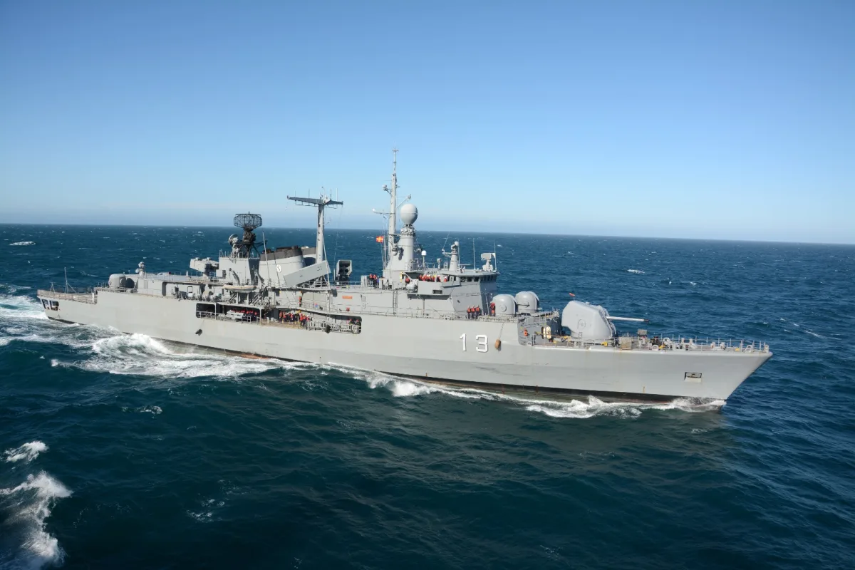 Buques de la Armada Argentina llegan a Puerto Madryn con jornadas abiertas