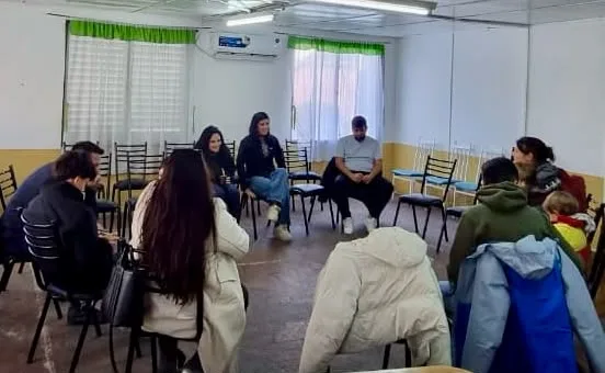 Encuentro para fortalecer el apoyo a familias de acogimiento en Puerto Madryn
