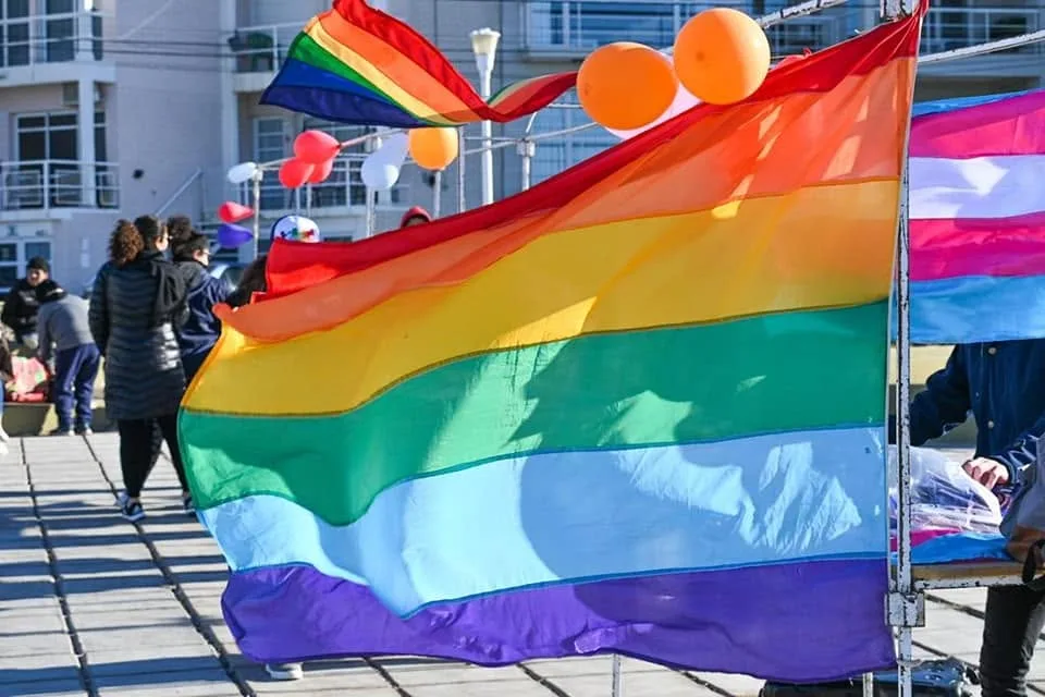 Feria de la Diversidad en Puerto Madryn por el Día del Orgullo