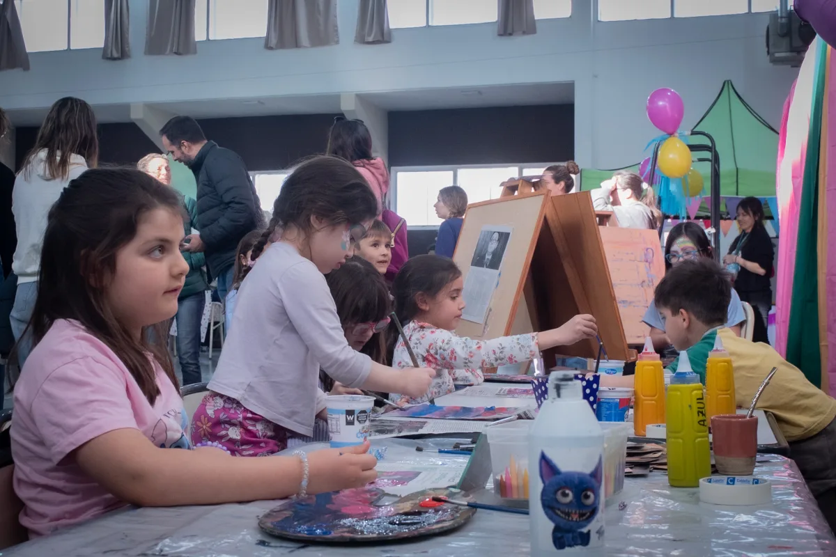 Jornada de juegos y arte para niños en Rada Tilly