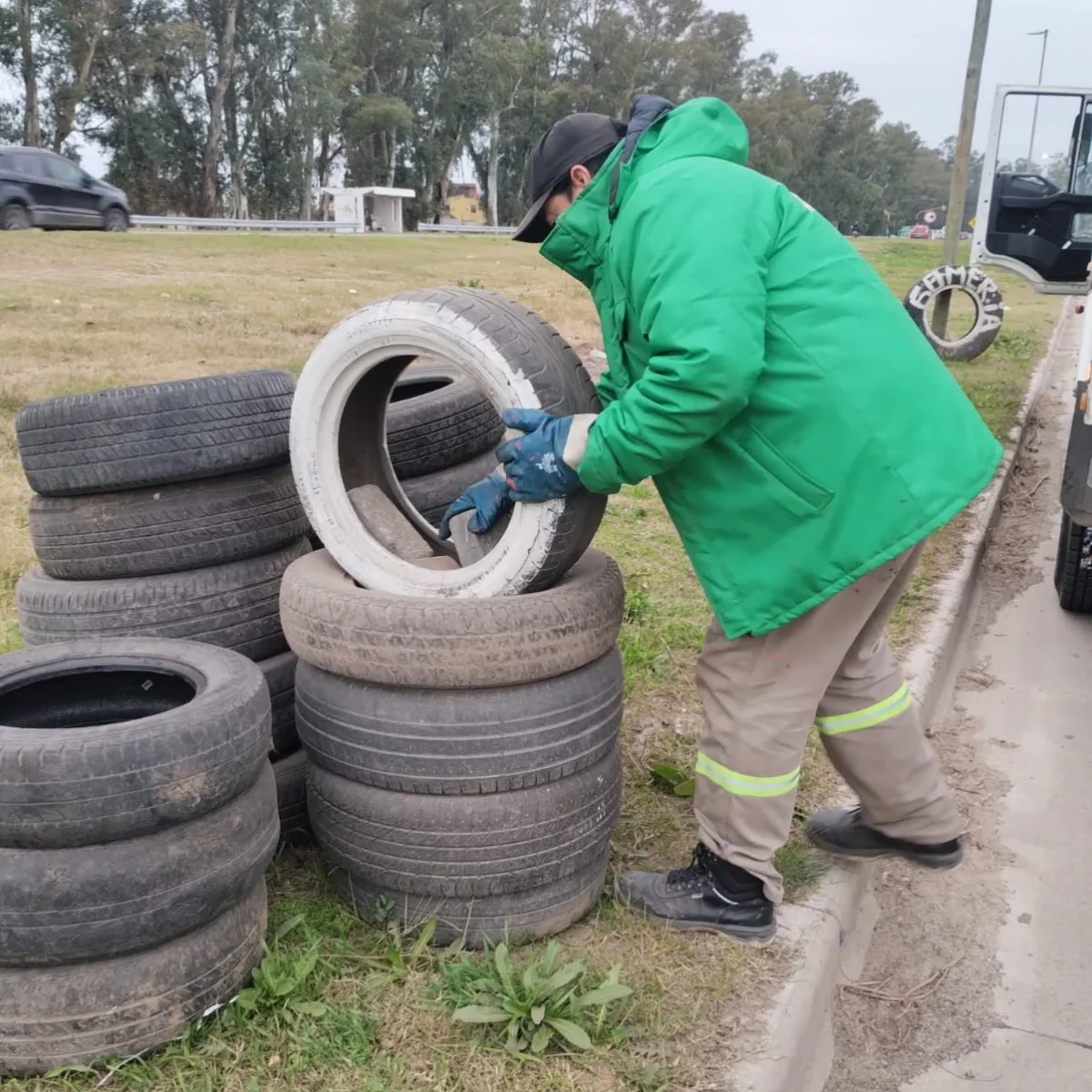 Avanza el operativo de saneamiento para combatir el dengue
