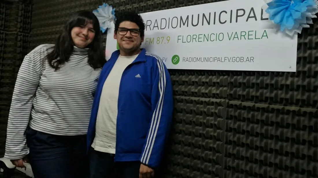 Becados varelenses inician estudios en Europa gracias a la música