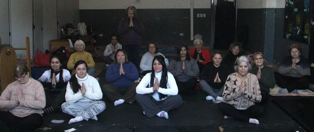 Clases gratuitas de yoga para mujeres en Don Orione