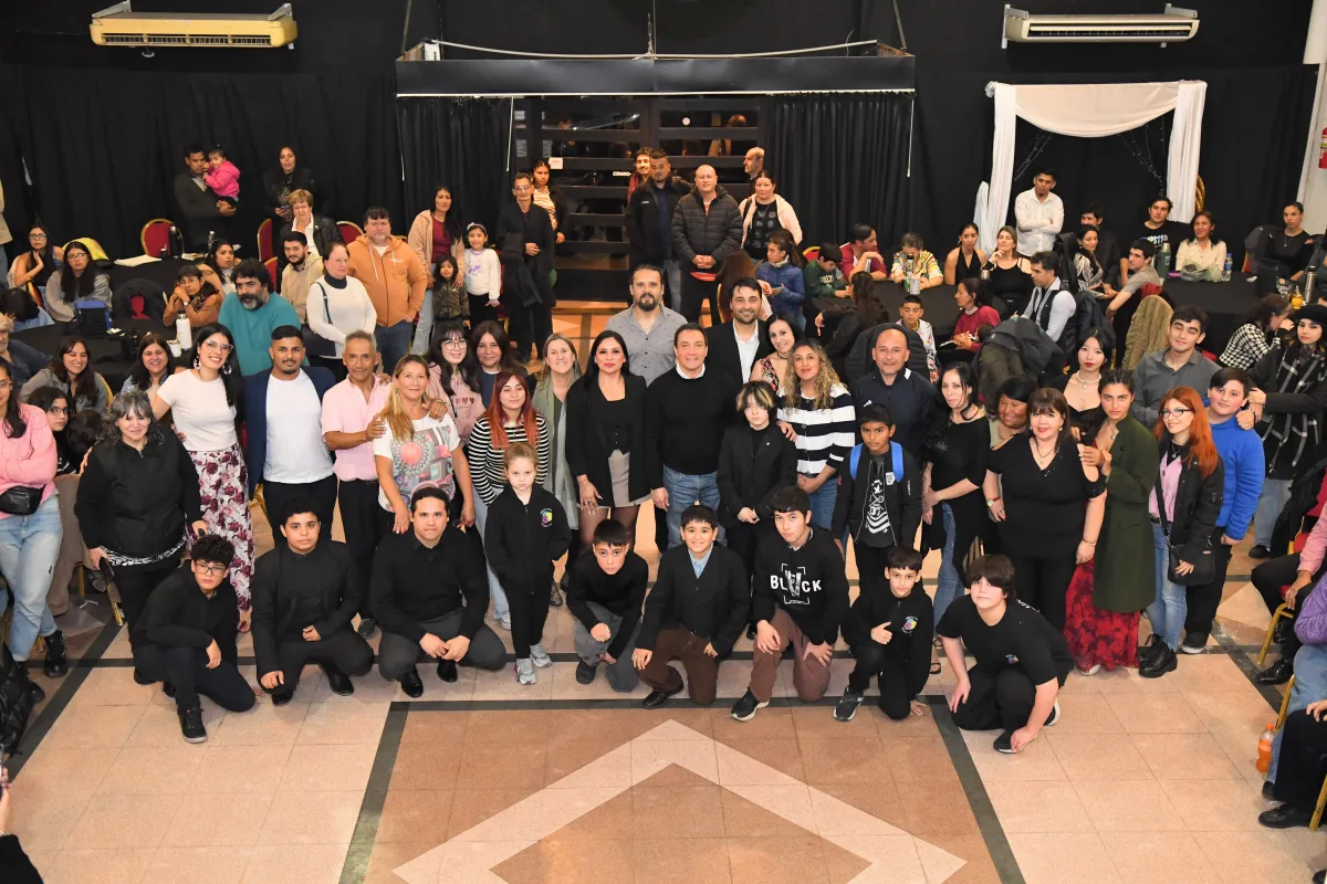 El tango volvió a brillar en un evento cultural en Presidente Sarmiento