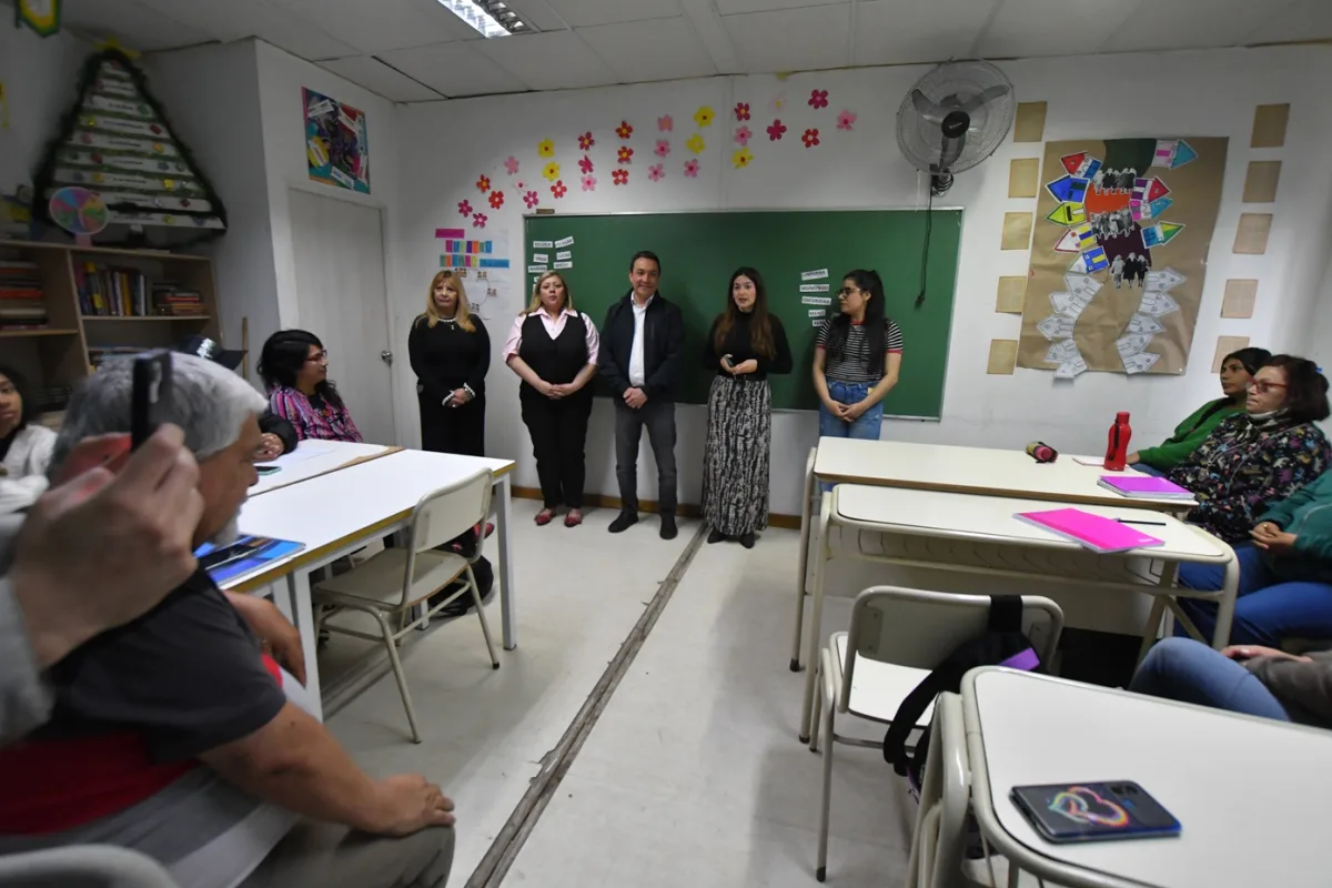 Inauguran taller gratuito de locución y oratoria en Presidente Sarmiento