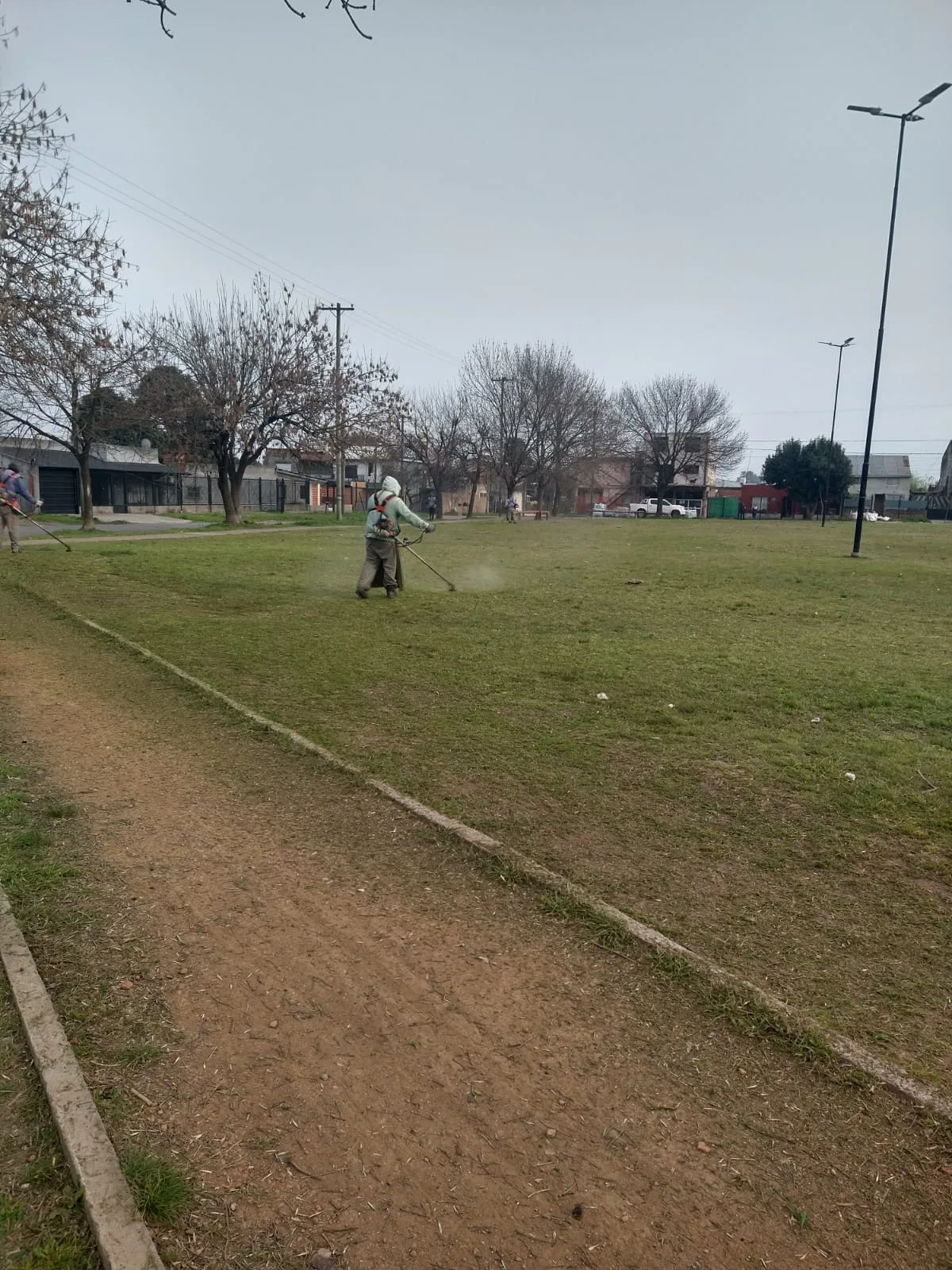 Intensifican limpieza y mantenimiento en barrios de Varela