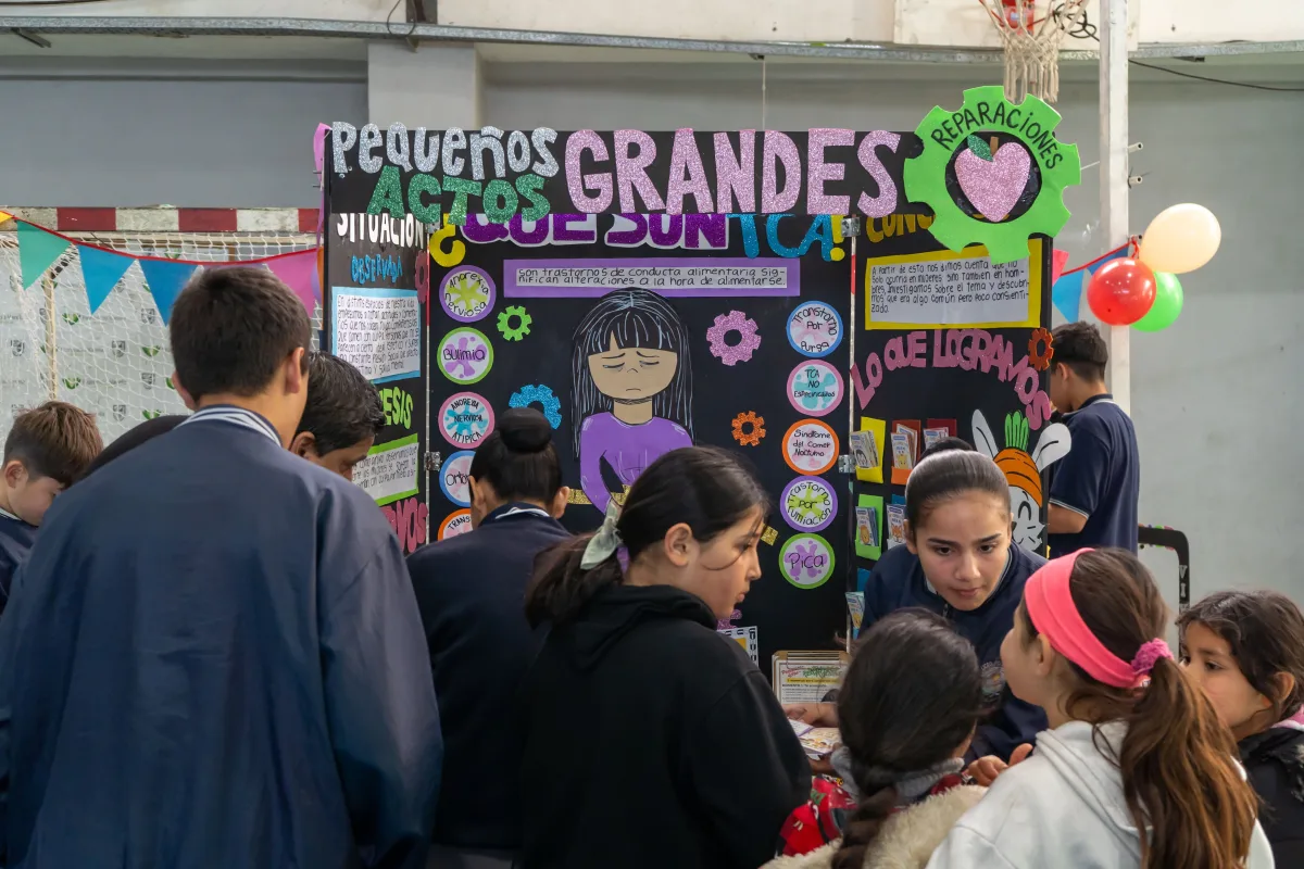 Jóvenes de la región presentaron proyectos en Florencio Varela