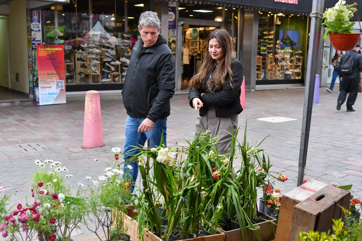 La primavera llegó con una jornada florícola en Monteagudo