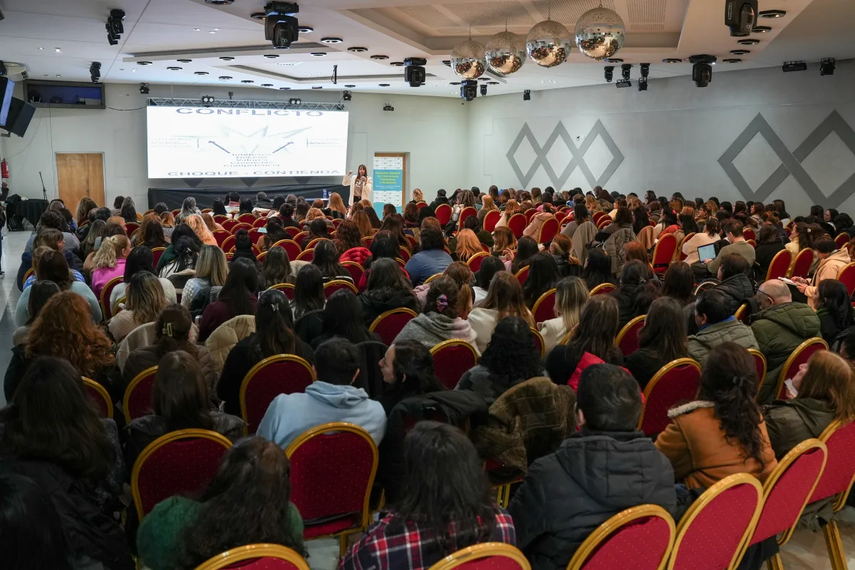 Más de 250 docentes se capacitaron en Florencio Varela