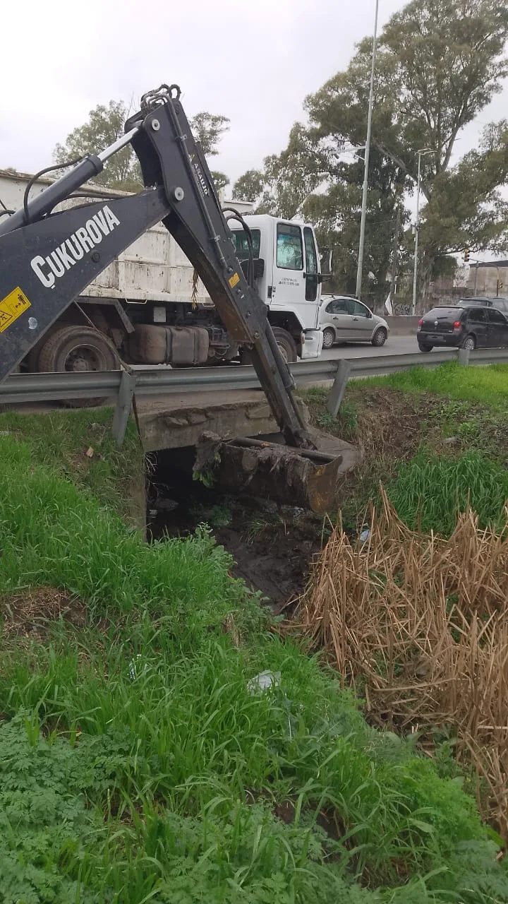 Mejoras en limpieza y saneamiento urbano en varios barrios