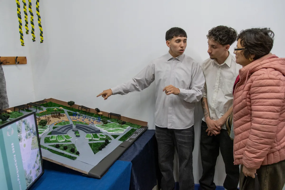 Proyectos de estudiantes de la Técnica Nº2 sorprendieron en exposición