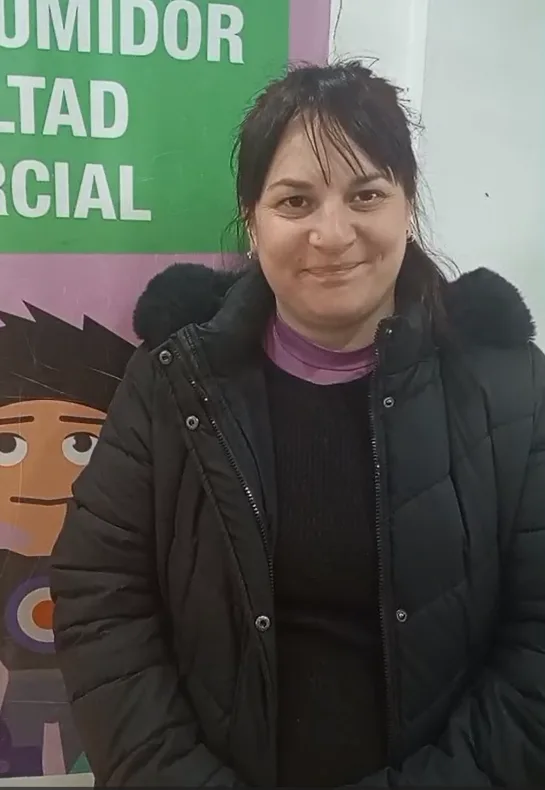 Vecina recibió asistencia tras problemas con billetera virtual