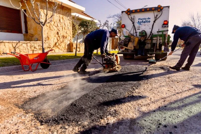 Obras de seguridad vial en barrio Esperanza de Santa Rosa