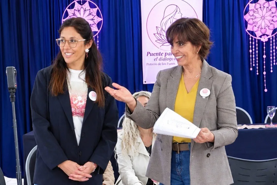 El ciclo 'Puentes para el Diálogo' recibió apoyo legislativo