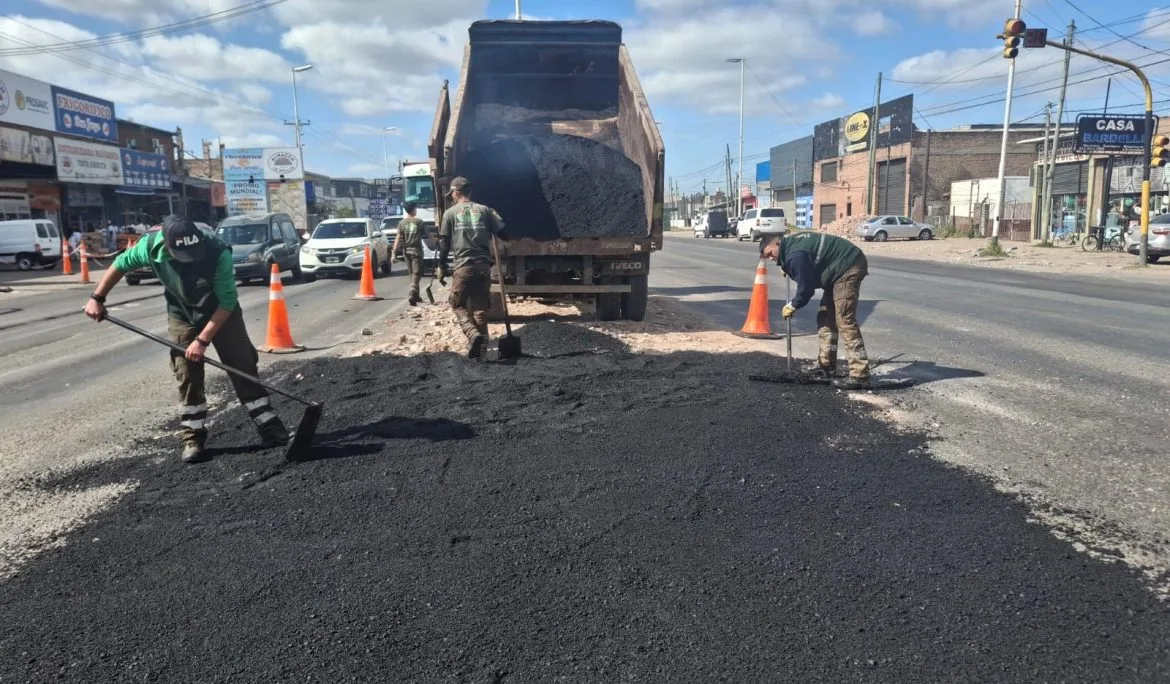 Avances en el bacheo de calles en 9 de Abril