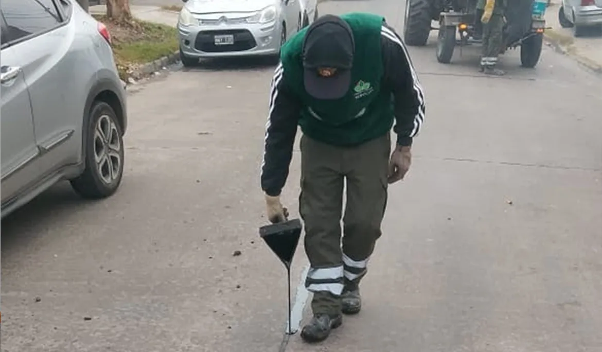 Avanza la reparación de calles en Monte Grande