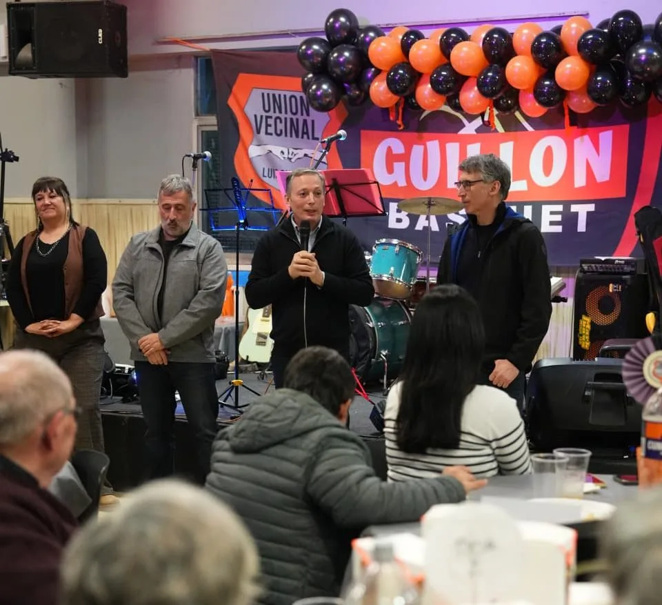 El Club Unión Vecinal de Luis Guillón celebró sus 75 años