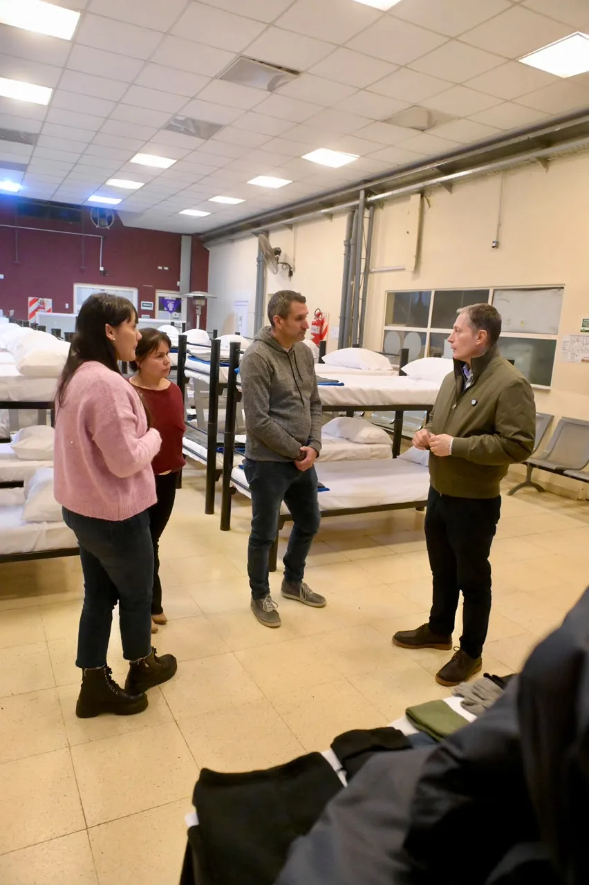 Esteban Echeverría lanzó el operativo Noches sin Frío