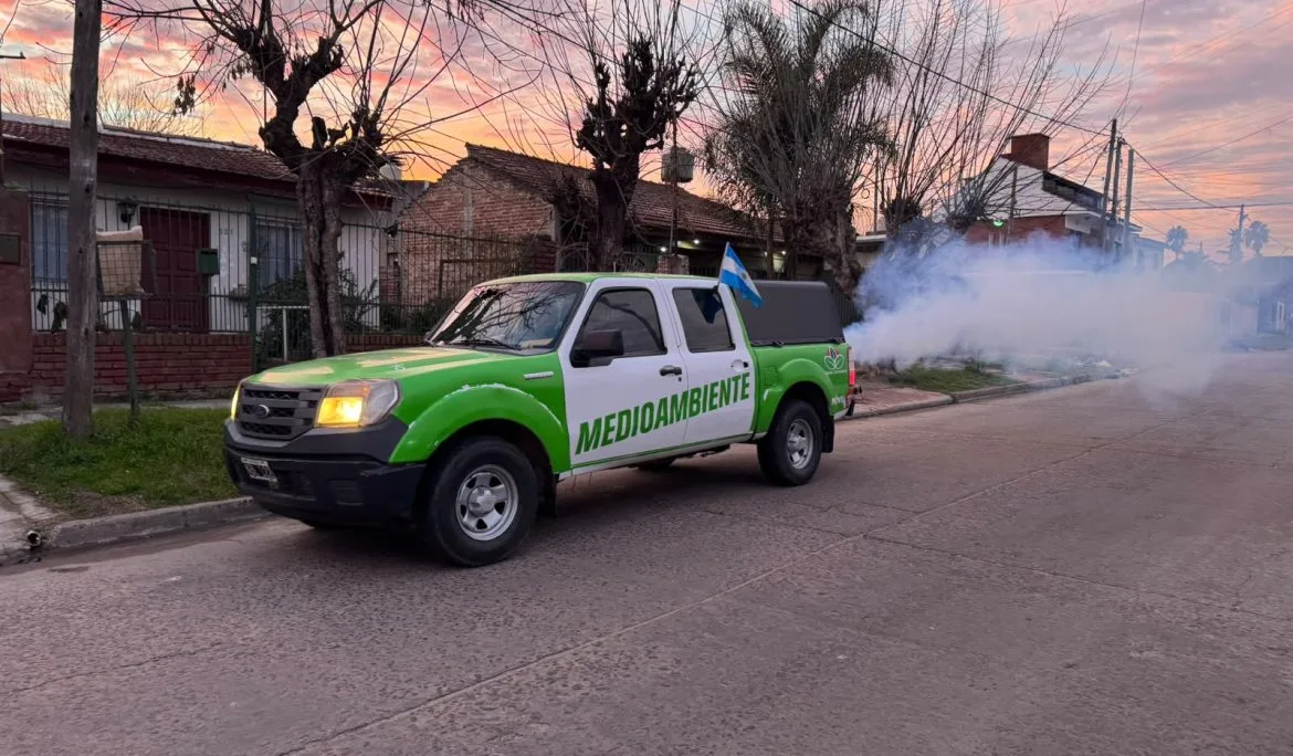 Fumigación gratuita para prevenir enfermedades en Esteban Echeverría