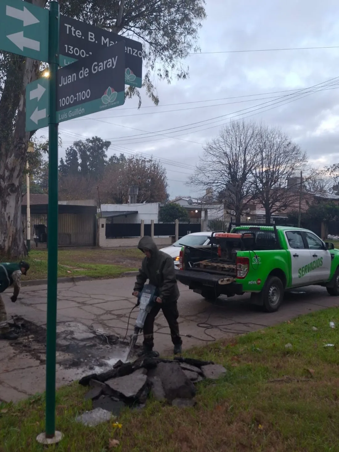 Mejoras en la seguridad vial: bacheo en Monte Grande