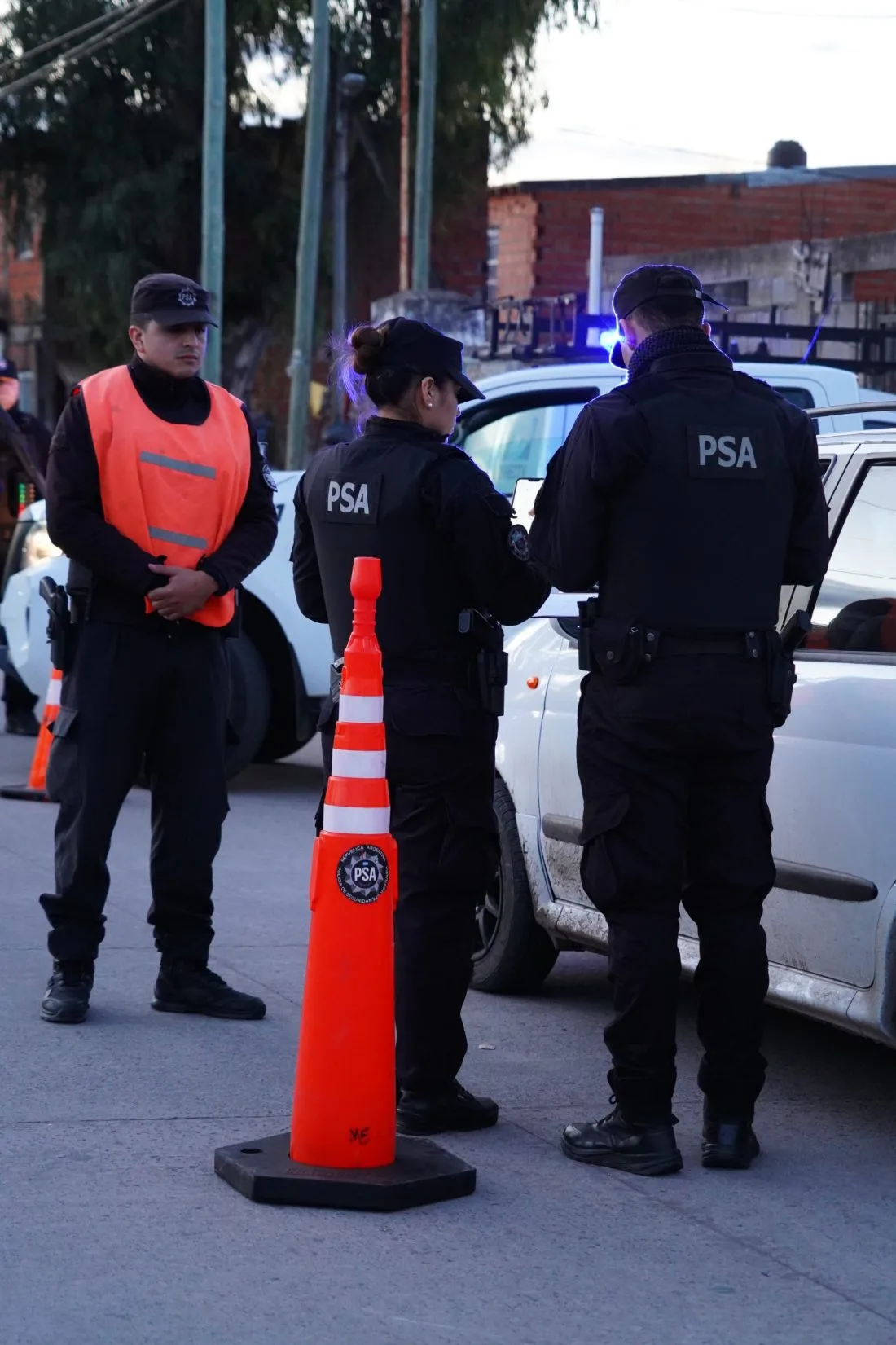 Operativo de fuerzas federales en Monte Grande y El Jagüel