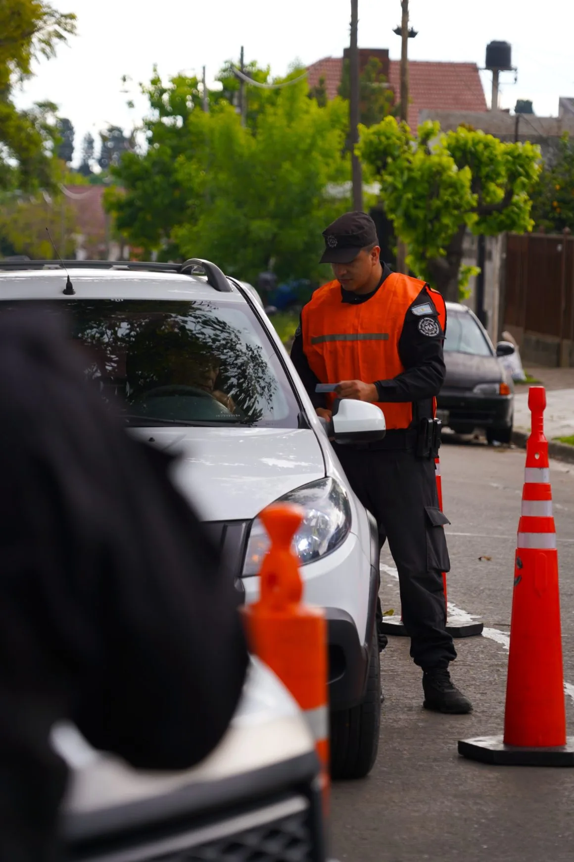 Operativos de seguridad en Luis Guillón para prevenir delitos