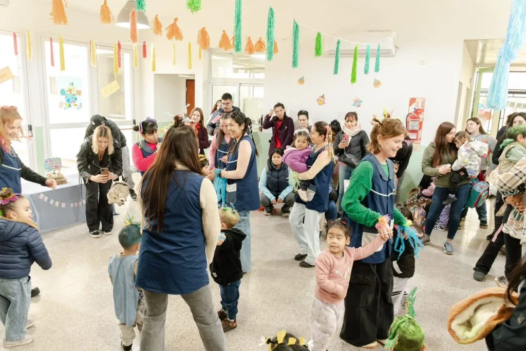 Ostende festejó cuatro años del Centro de Crianza y Niñez