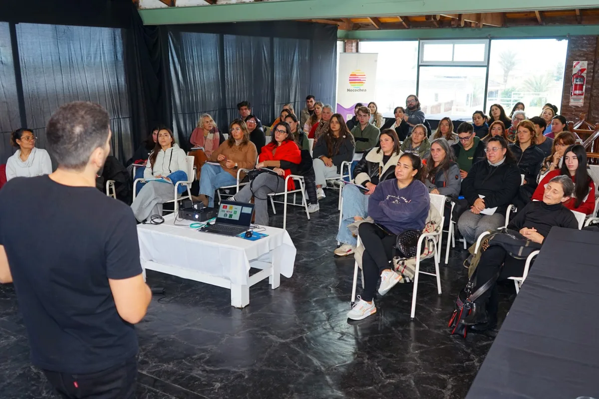 Capacitación gratuita para emprendedores locales inicia en el distrito
