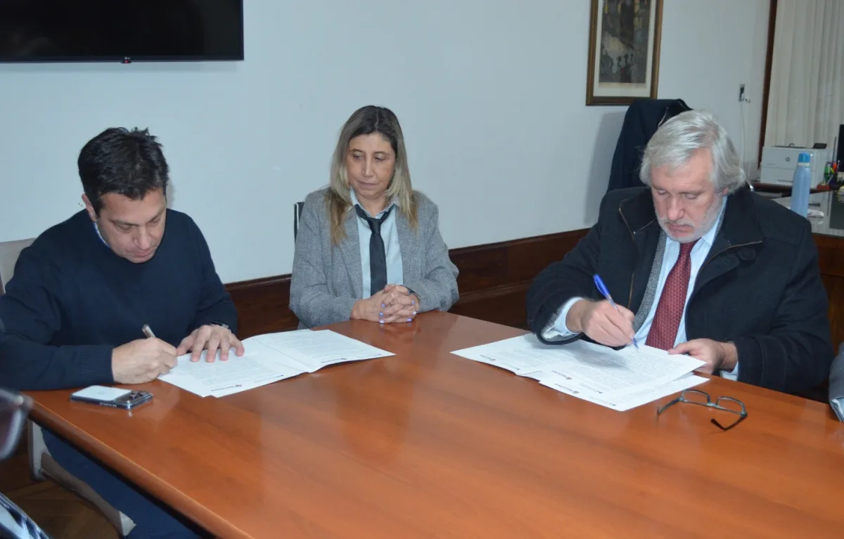 Convenio para capacitar a cuidadores de niños y adolescentes en Necochea