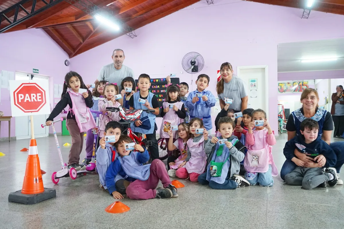 El Jardín Nº 915 recibió una jornada educativa sobre seguridad vial