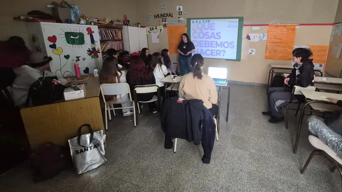 Estudiantes del CEC N° 801 aprendieron sobre plásticos y residuos