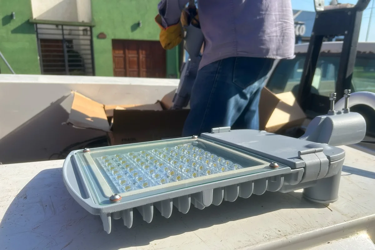 Necochea avanzó hacia la iluminación LED en barrios y avenidas