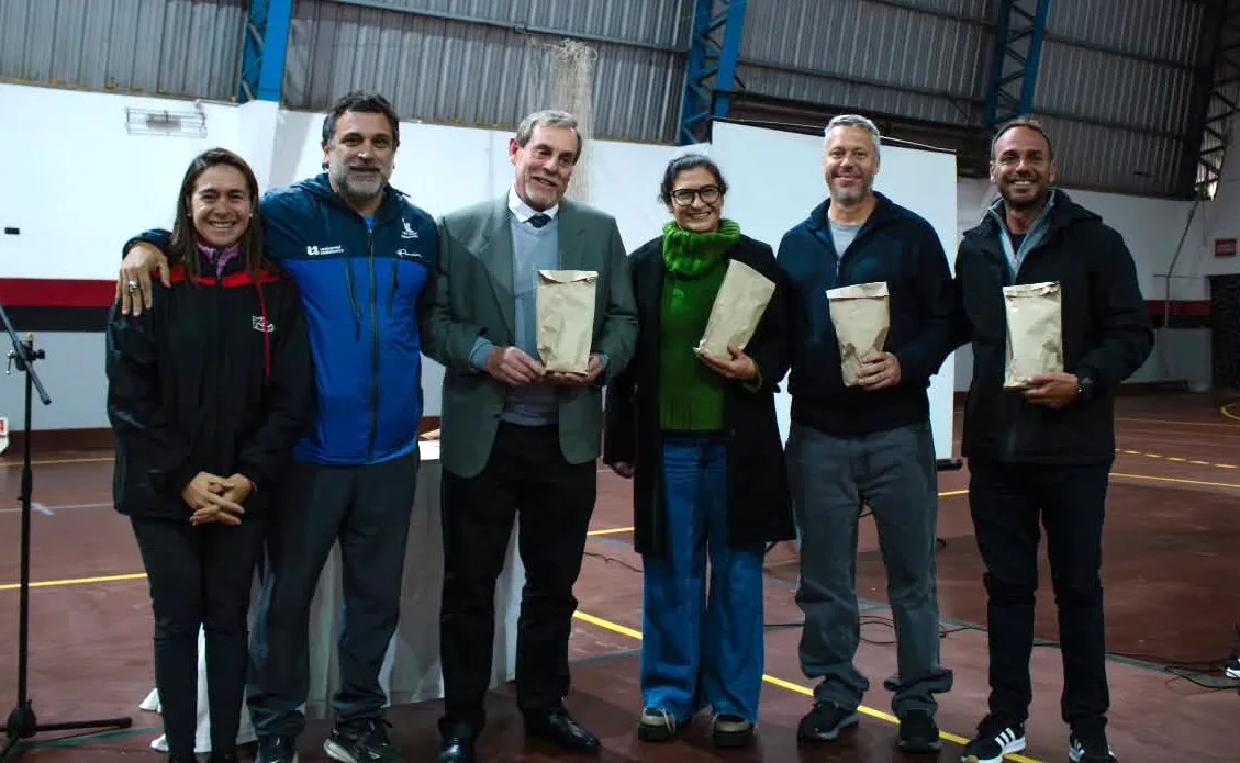 Reinauguran el salón de usos múltiples del CEF Nº 76 en Quequén