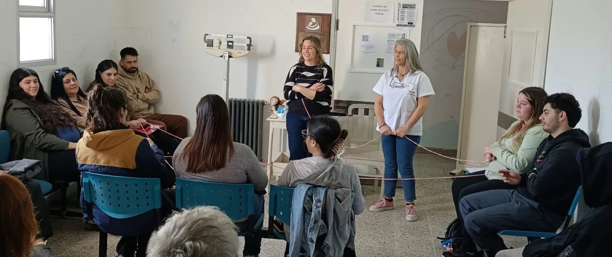 Taller gratuito sobre maternidad y crianza se realizó esta semana