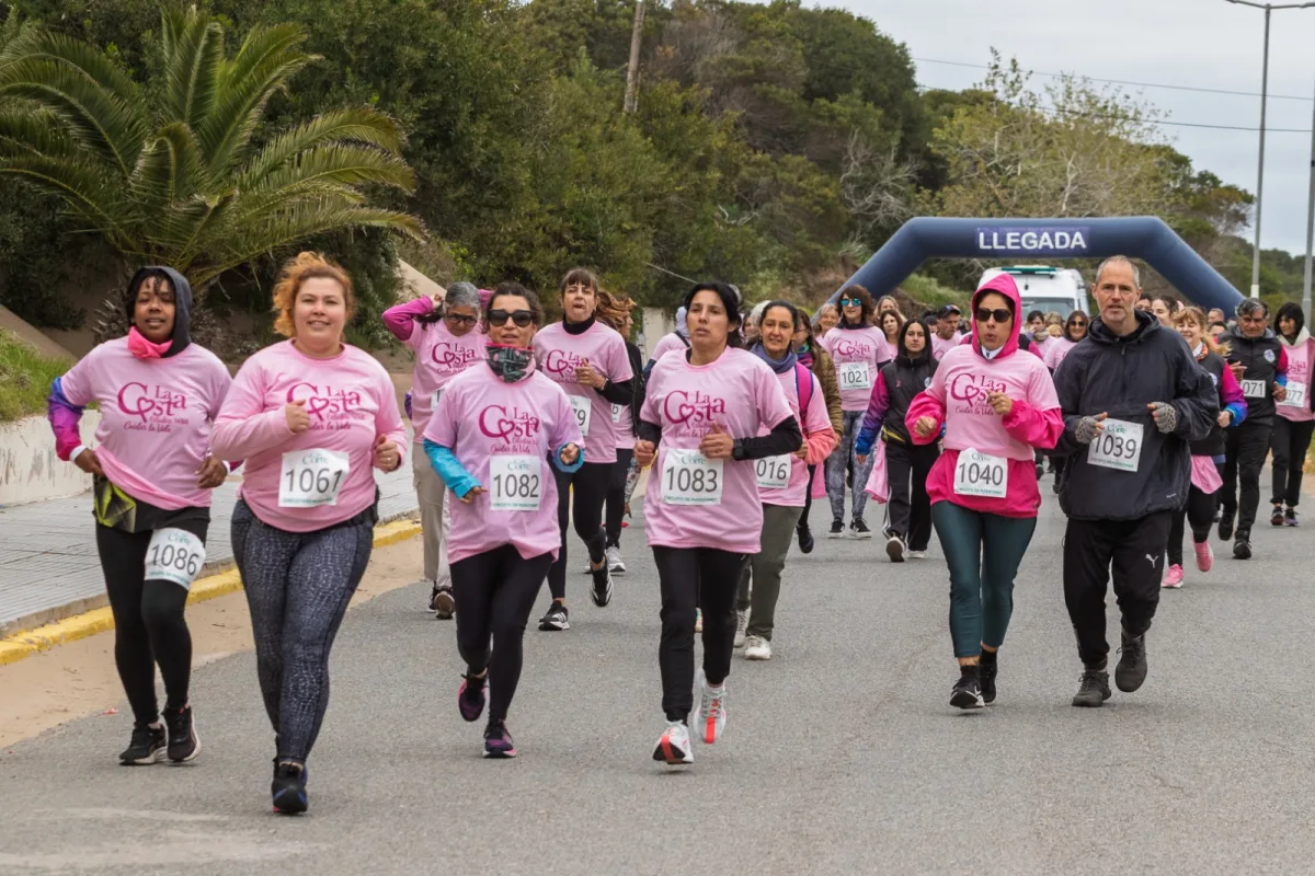 Acciones contra el cáncer de mama en La Costa durante octubre