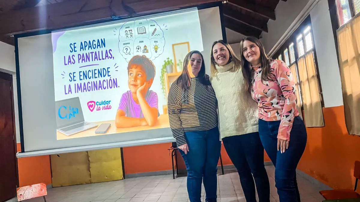 El Jardín de Infantes N° 908 recibió el taller sobre el uso de pantallas