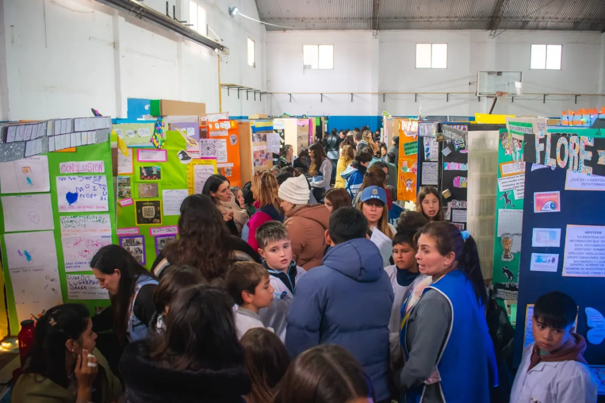 Estudiantes de La Costa presentaron proyectos en la Feria de Ciencias