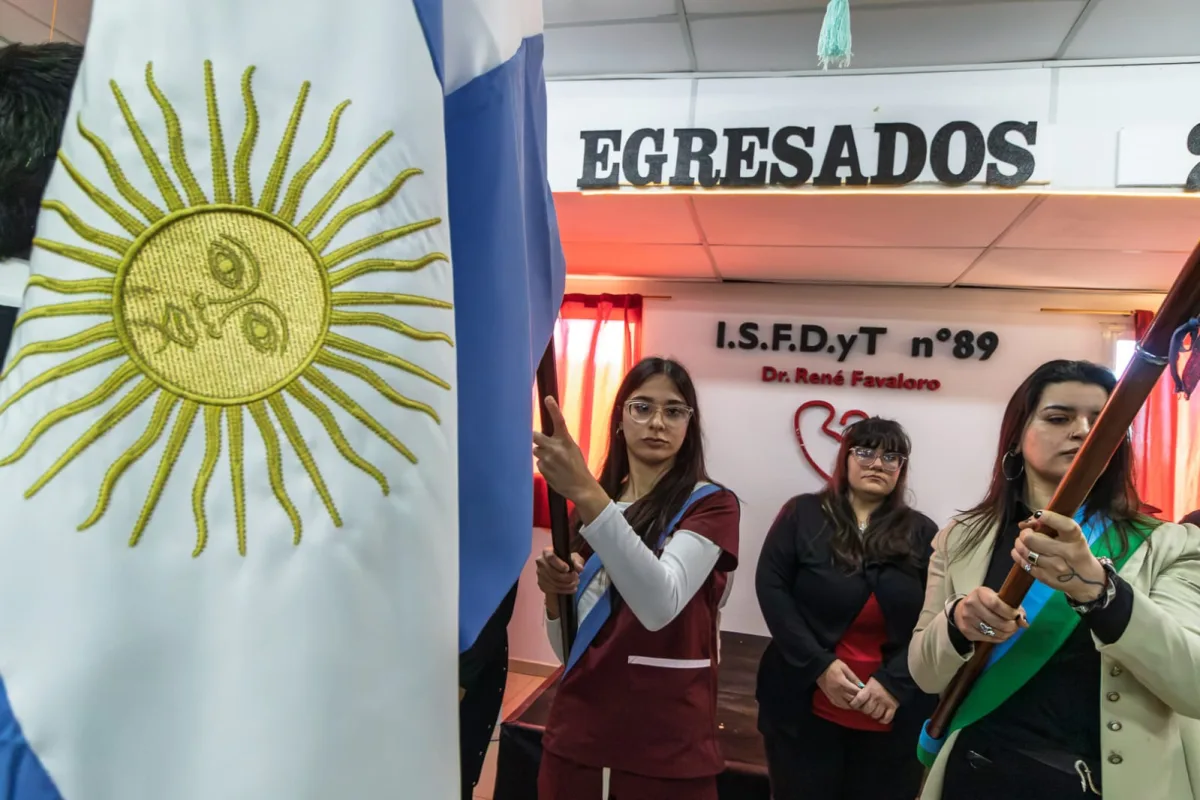 Graduaron nuevos profesionales en Mar de Ajó