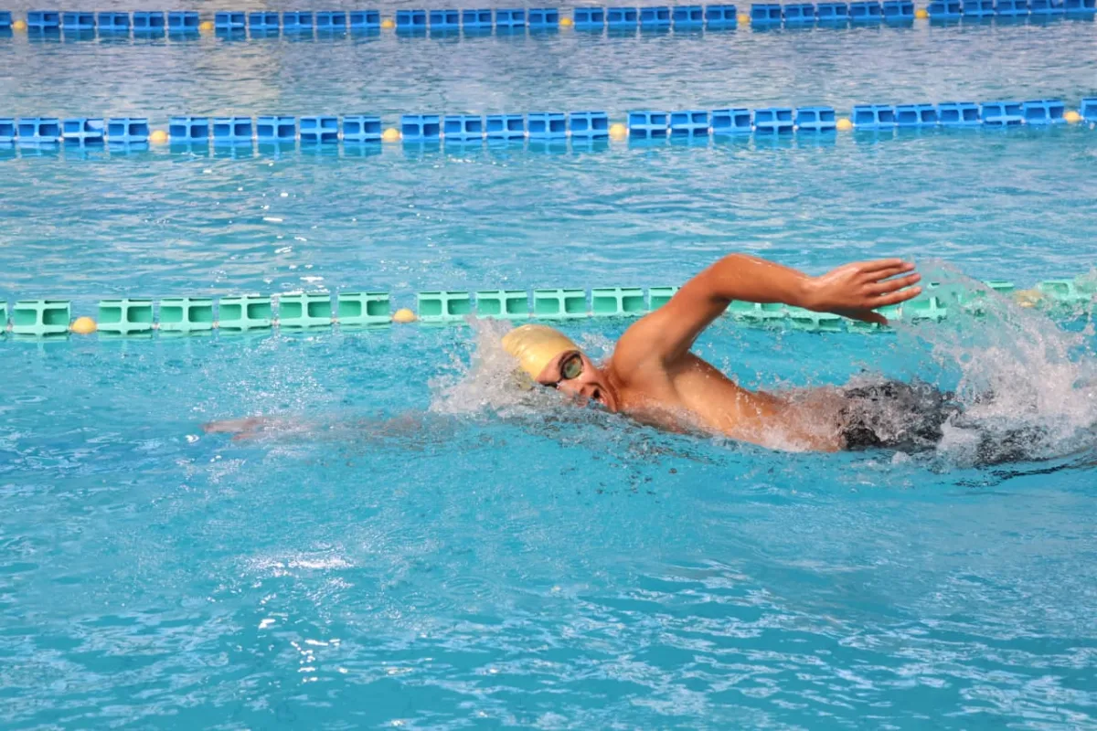 Martín Pereyra ganó en natación y clasificó al Campeonato Argentino
