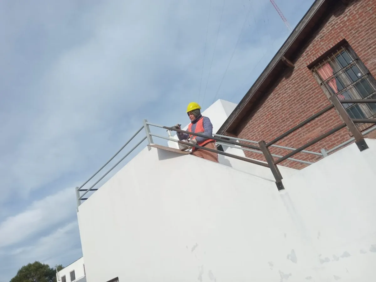 Mejoras en escuelas y jardines de La Costa para el ciclo educativo