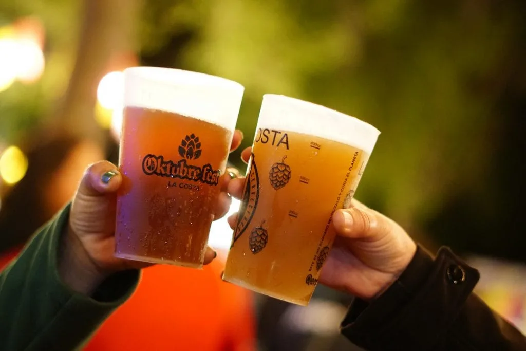 Oktober Fest llega a Lucila del Mar con música y cervezas artesanales