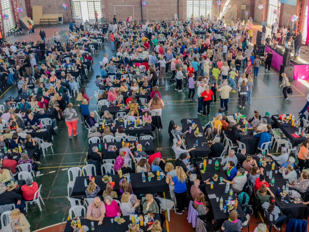 Celebración del Día del Jubilado reunió a más de 800 vecinos en Junín