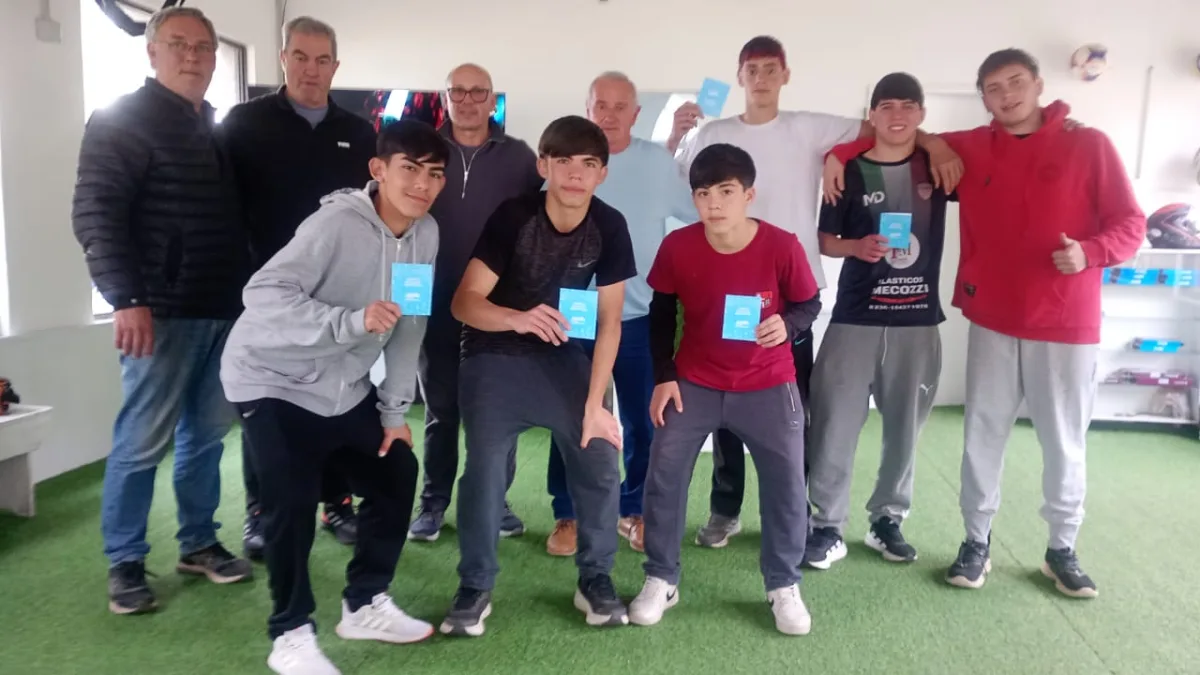 Controles médicos y Libretas Sanitarias para futbolistas de Junín