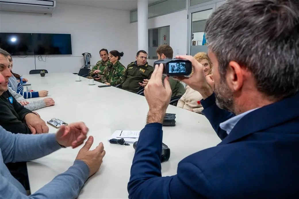 El CPR de Junín recibió binoculares nocturnos para mejorar la seguridad