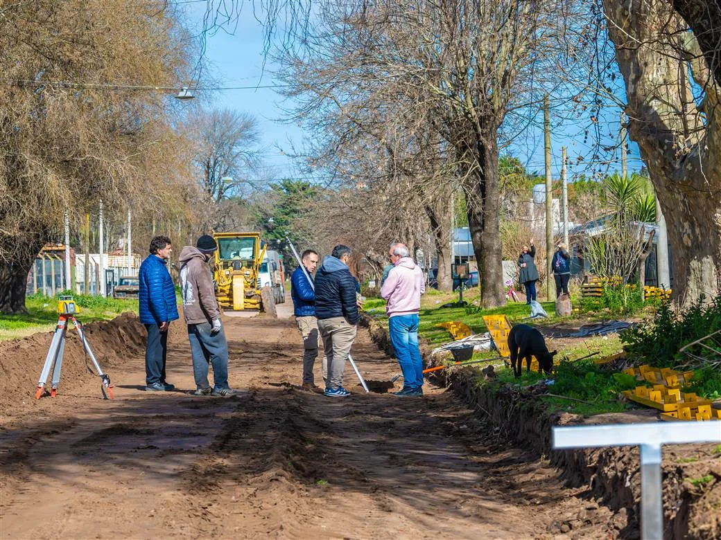 Inician obras de cordón cuneta en Morse para mejorar el tránsito