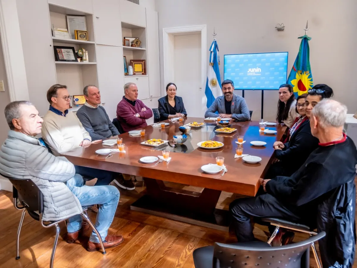 Junín reconoció a empleados con más de 30 años de servicio