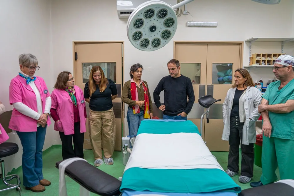 El Hospital San José mejoró su quirófano con nueva camilla