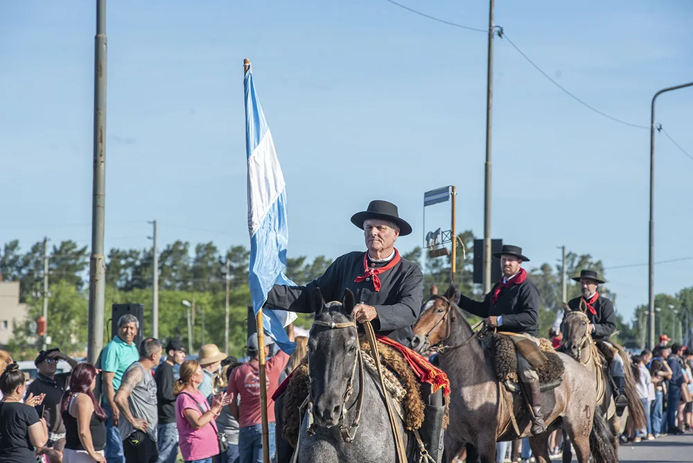 Fiesta del Asado de Tira: desfile gaucho y música en vivo