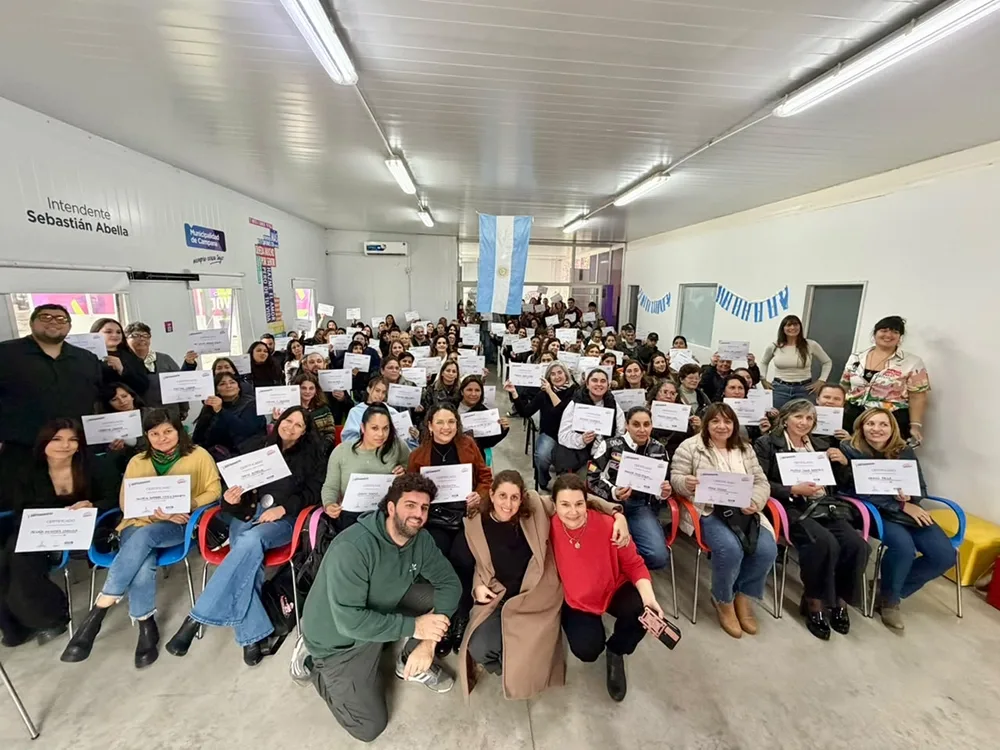 Finalizó la Academia de Emprendedores con 132 egresados en la ciudad