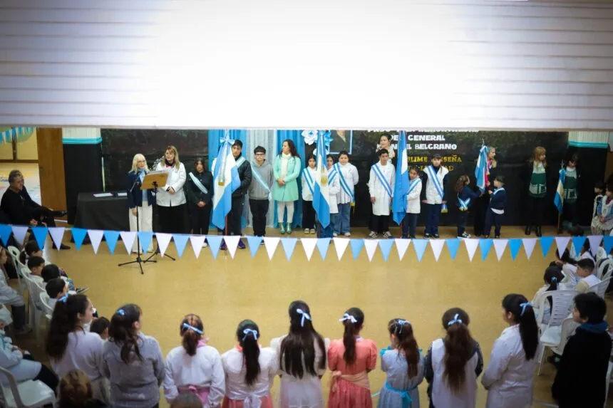 Estudiantes de la Escuela N° 17 realizaron la Promesa de Lealtad